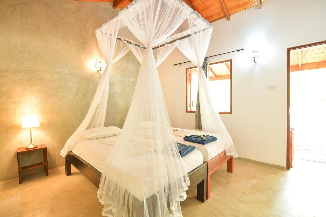 De Silva Palm Resort Kalpitiya Exterior photo